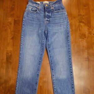 Universal Thread ~ Sz 00 ~ Button Fly Jeans ~ Excellent Condition